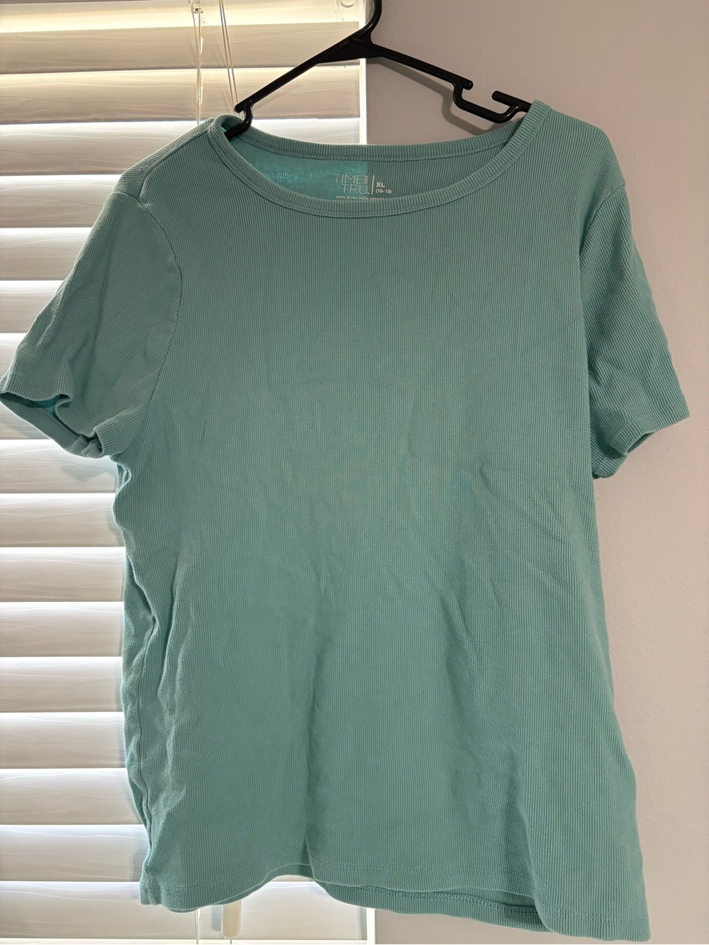 Time and Tru women’s Crew Neck Ribbed Short Sleeve Shirt - Aqua